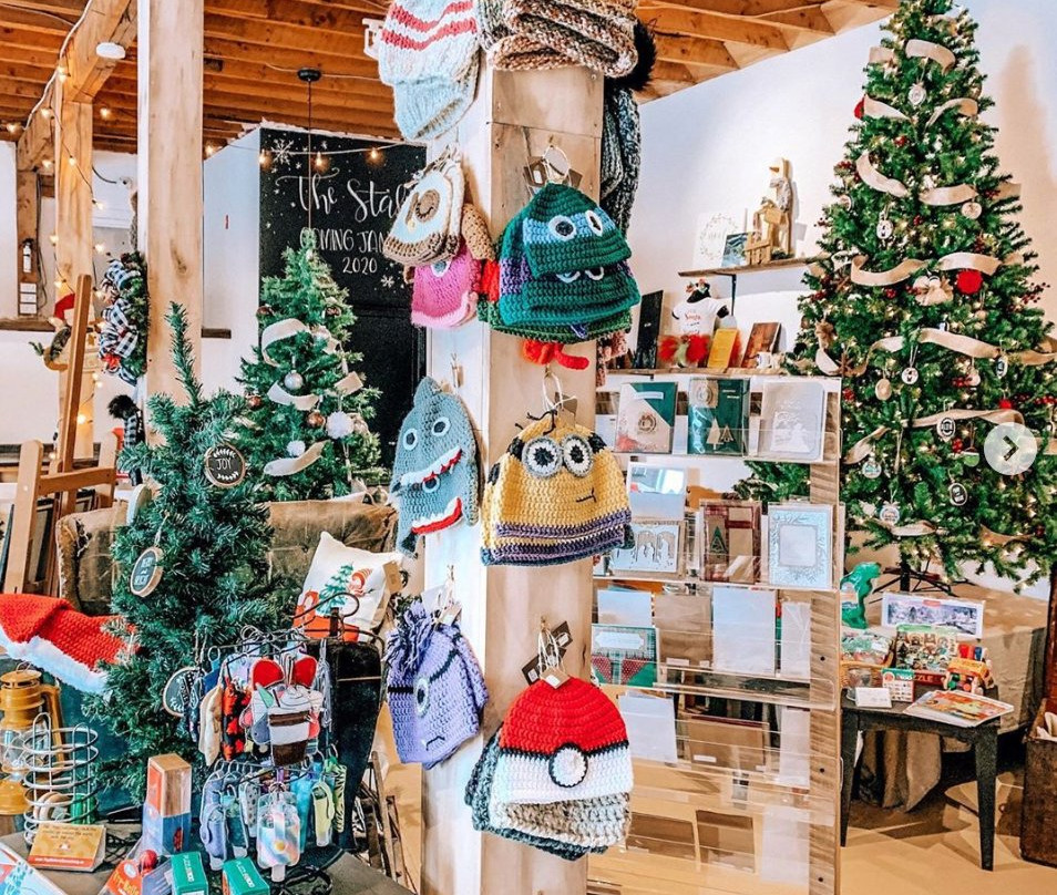 Star & Stable Christmas Store-North Milton必去景点