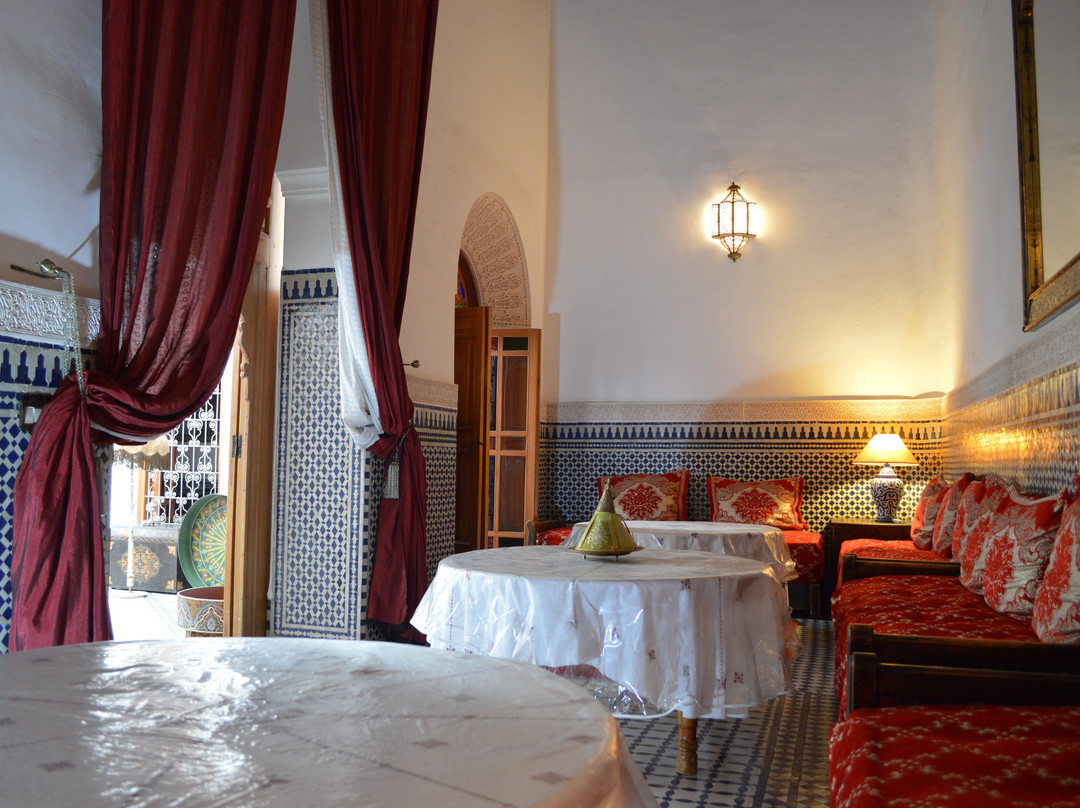 Sidi Harazem酒店住宿-里亚德博斯坦酒店