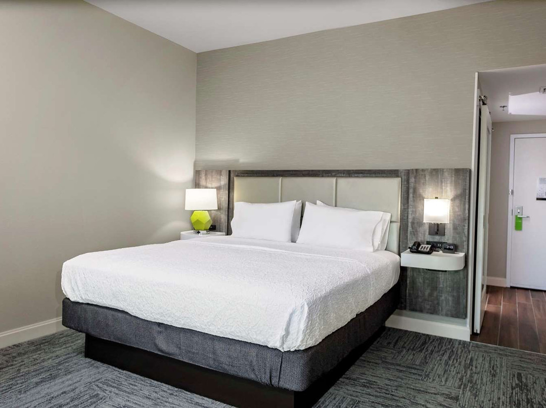 Hampton Inn Cranbury主图