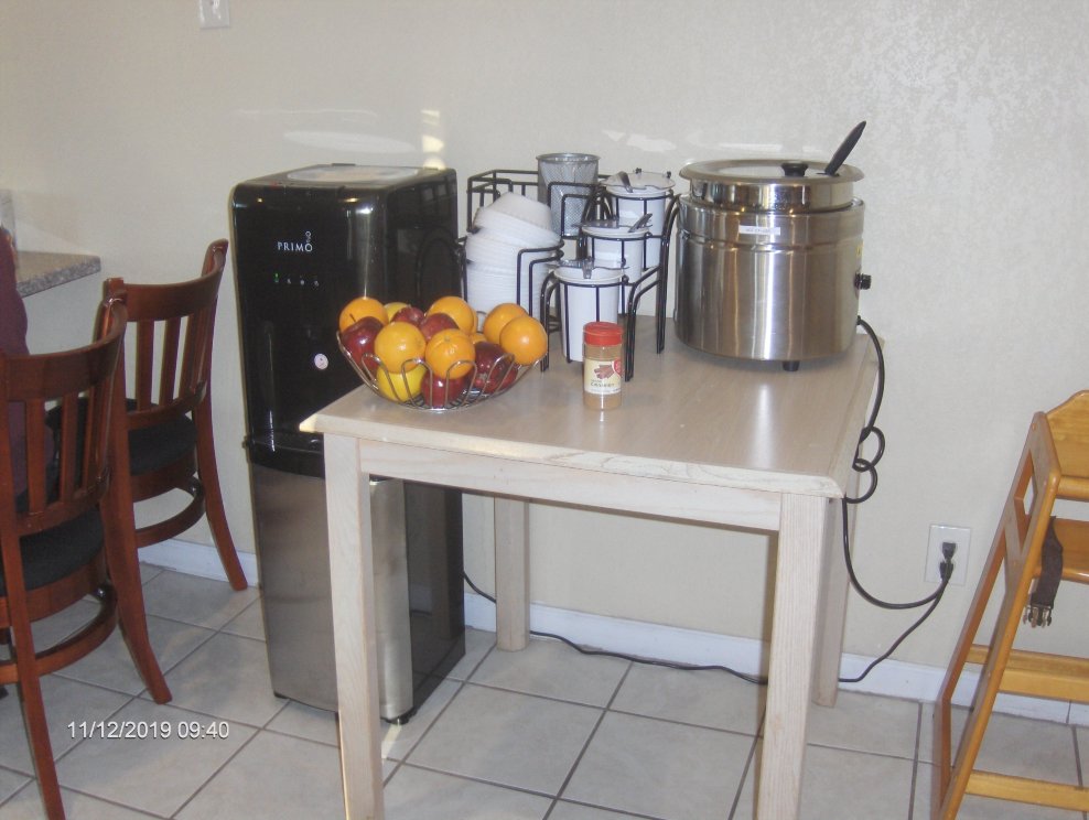 伊康旅馆-40号州际公路286号出口-霍尔布鲁克-餐饮