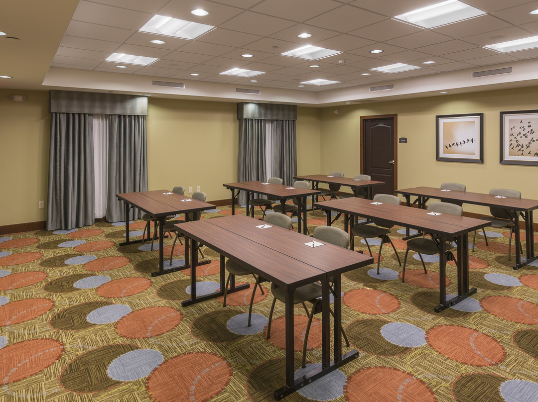 Staybridge Suites Canton By IHG主图