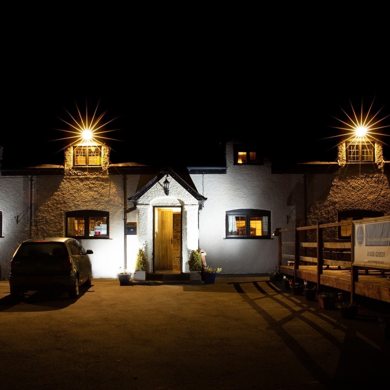 The Dolfor Inn-官方