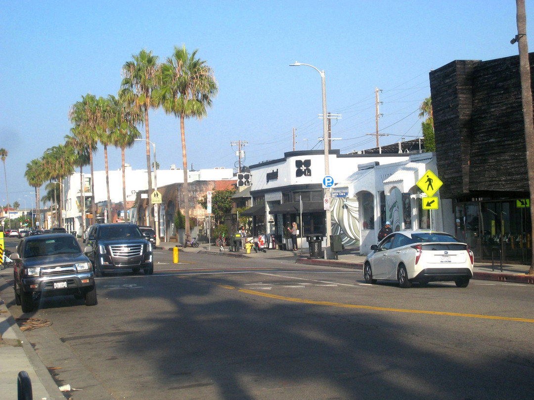 阿伯特金尼大道-洛杉矶必去景点