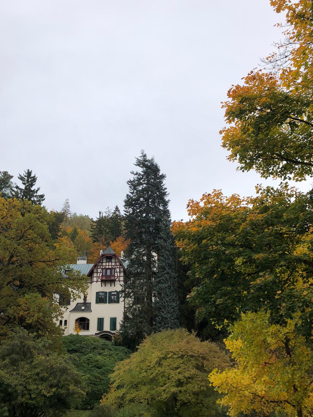 Meyana Lake Manor-官方
