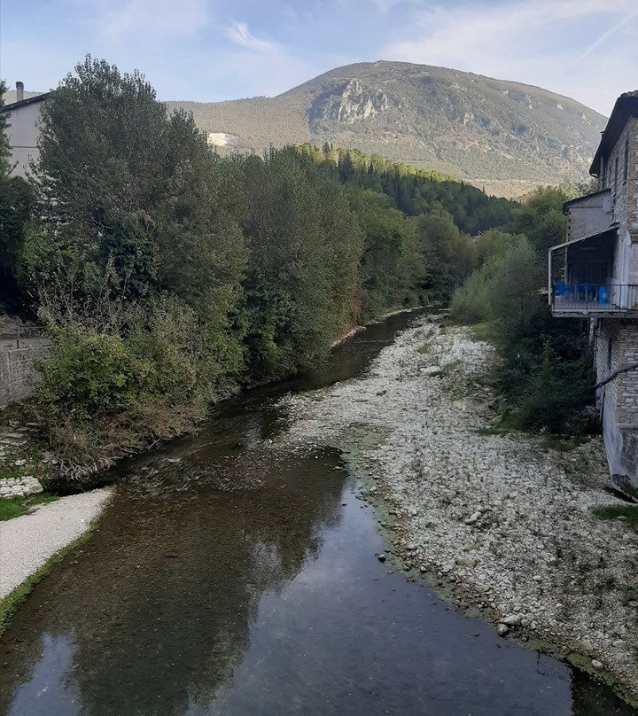 Ponte Romano-Genga必去景点