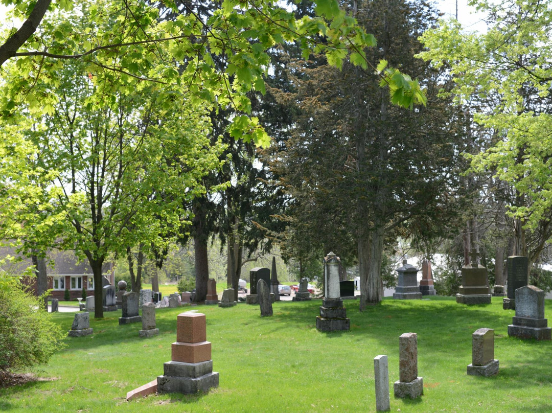 Cataraqui Cemetery景点图片