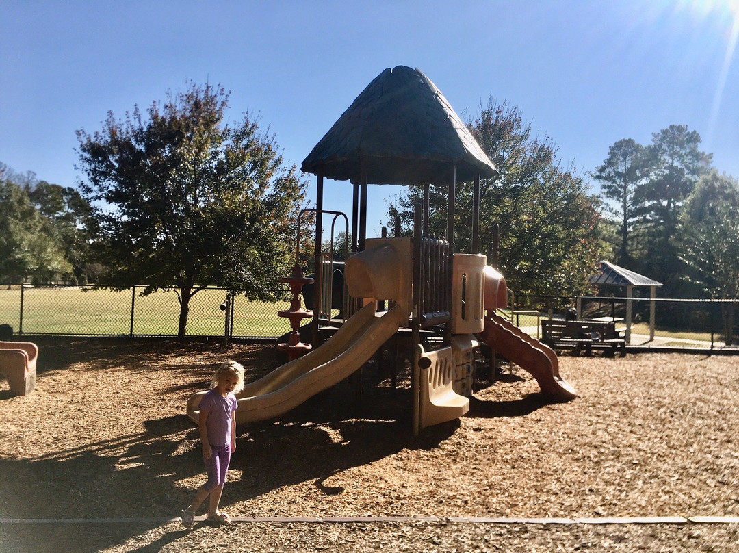 Cogburn Park & Arboretum-阿尔法利塔必去景点