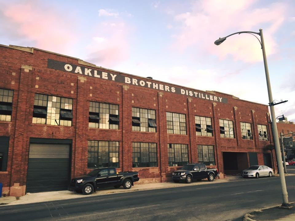 Oakley Brothers' Distillery景点图片