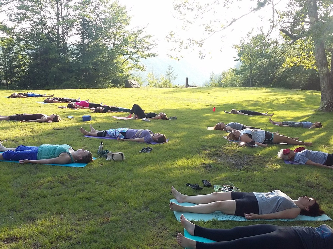 Mountain Yoga景点图片