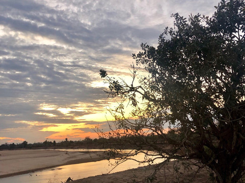 Time + Tide Mchenja主图