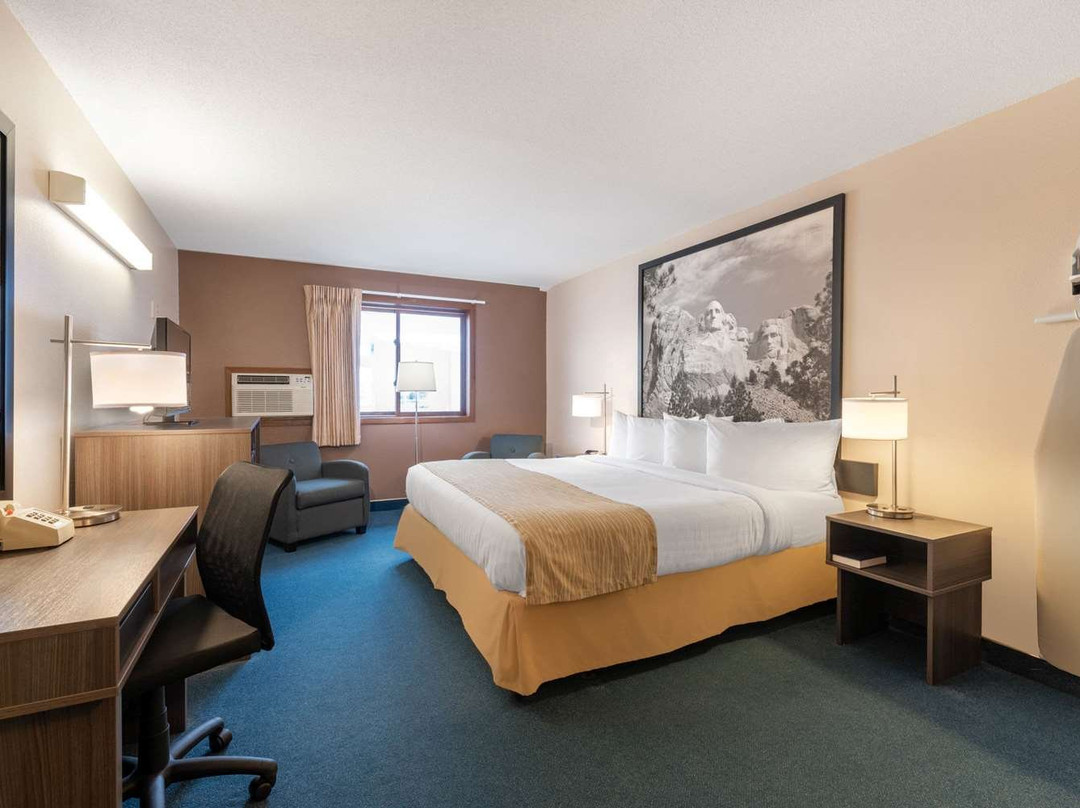 Super 8 by Wyndham Sturgis主图