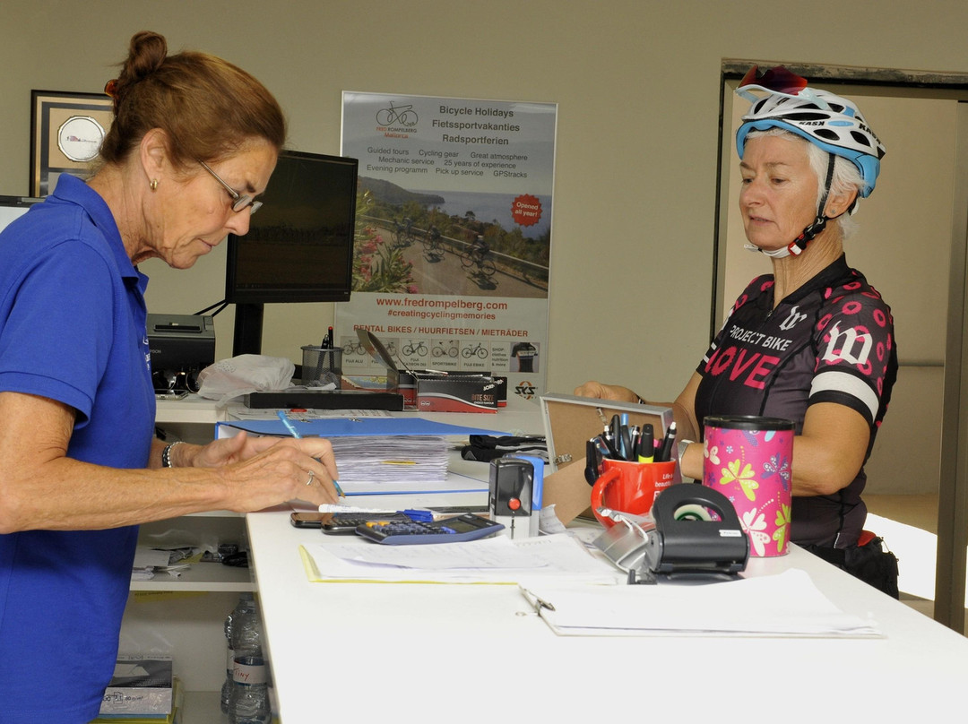 Rompelberg Cycling Holidays-帕尔马海滩必去景点