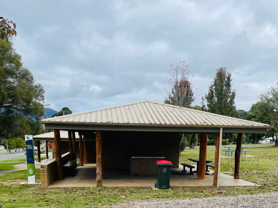 Walter Moore Reserve