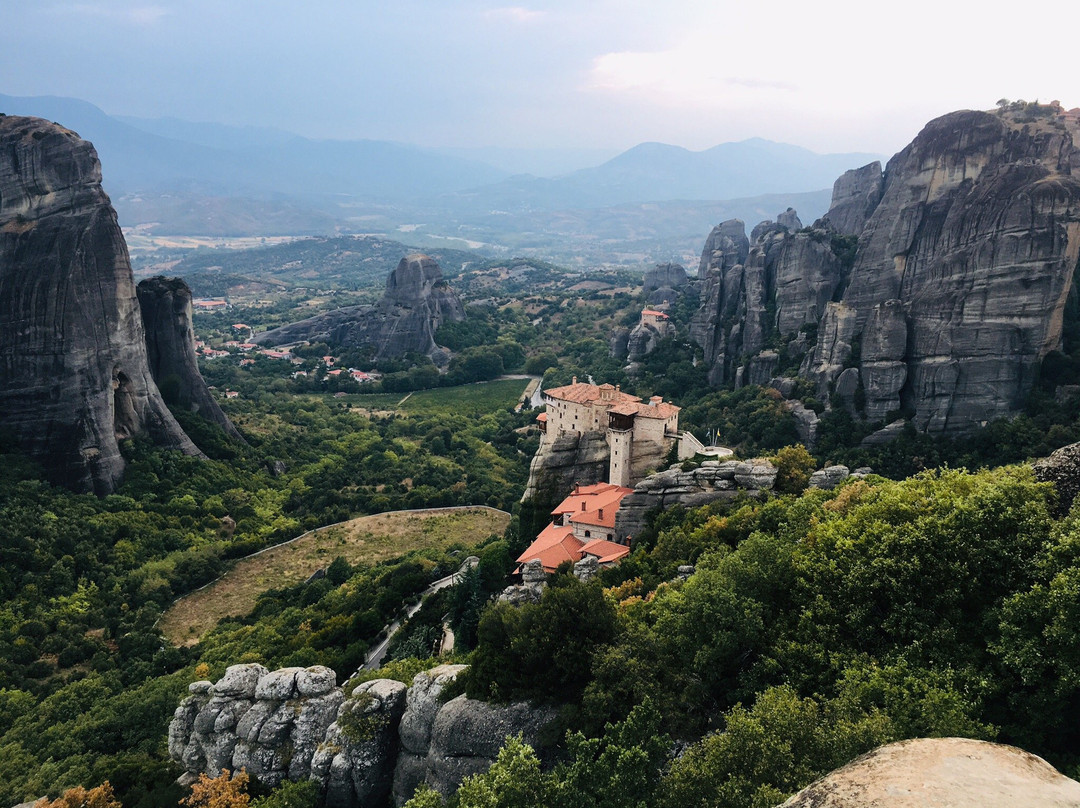 Theopetra酒店住宿-伊利达诺斯酒店