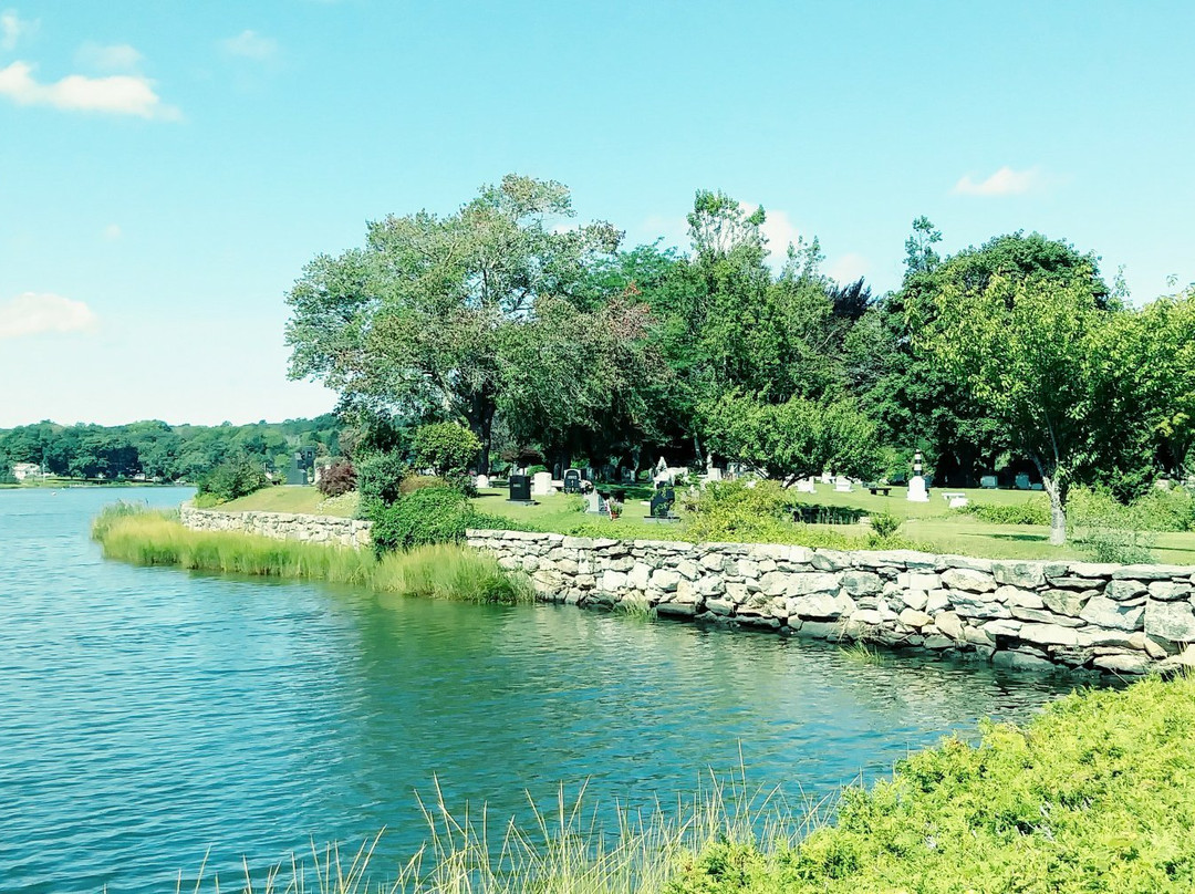 Elm Grove Cemetery-神秘河必去景点