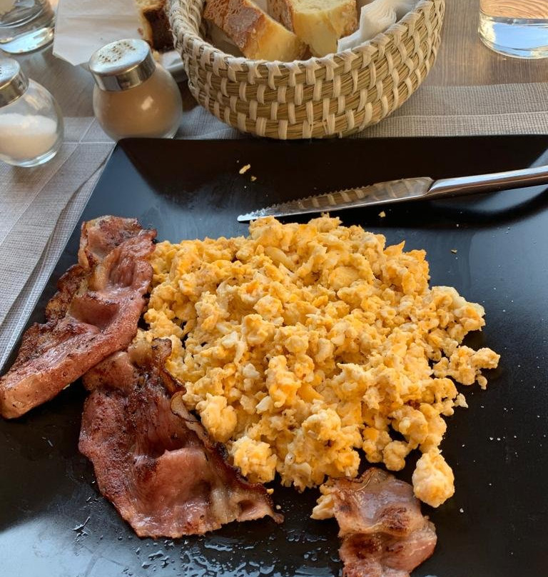 Poros餐馆和美食-Destino Cafe