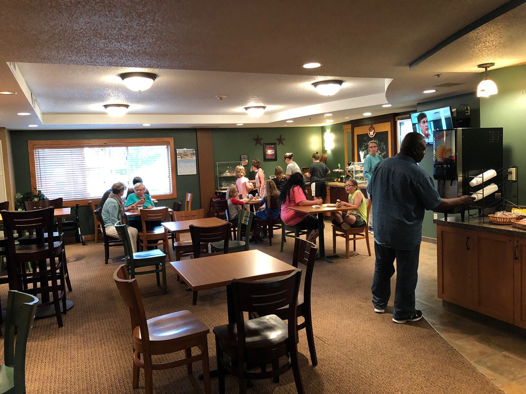 AmericInn by Wyndham Monmouth主图