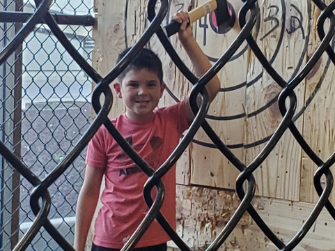 Top Notch Axe Throwing St. Louis-圣路易斯必去景点