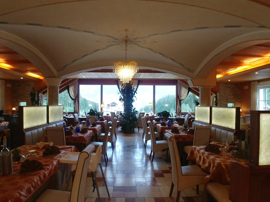 Berghotel Miramonti主图