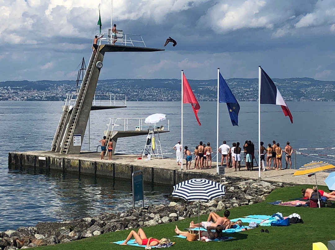 Evian Piscine-依云必去景点