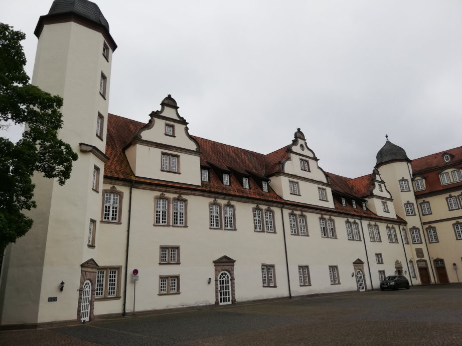 Schloss Park景点图片