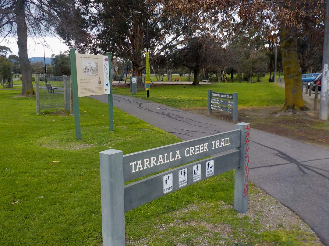 Tarralla Creek Trail景点图片