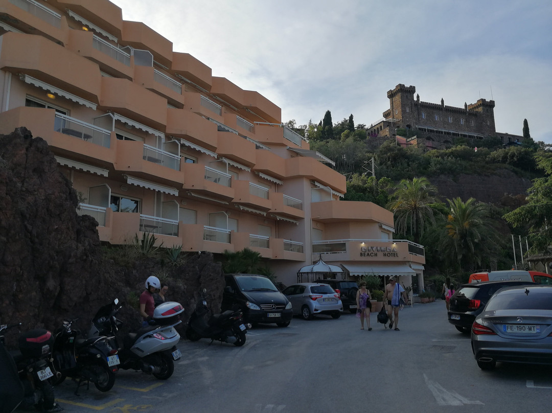 Riviera Beach Hotel主图