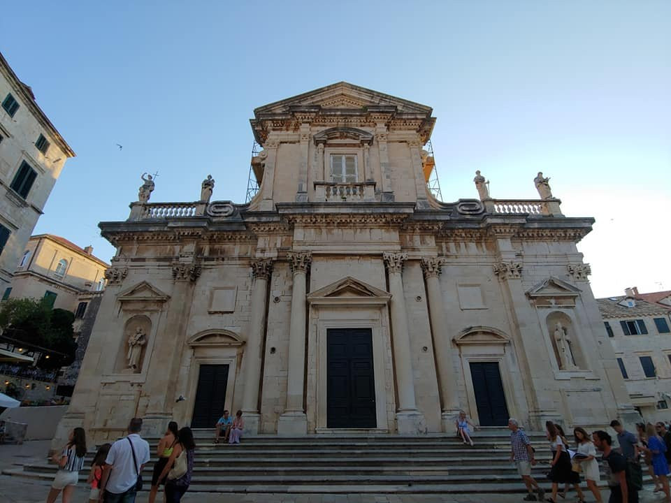 Tallest Tourguide Tours and Excursions-萨拉热窝必去景点