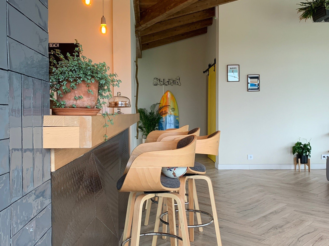 Langre Beach Surf Lodge主图