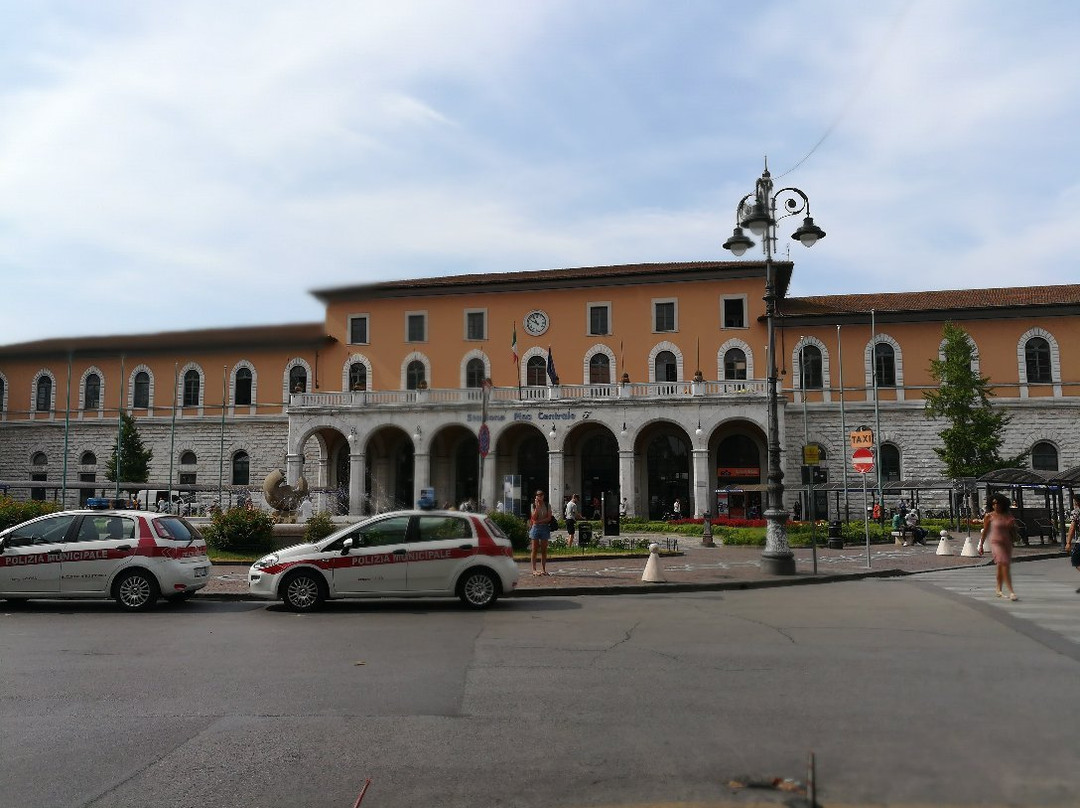 Pisa Central Station景点图片