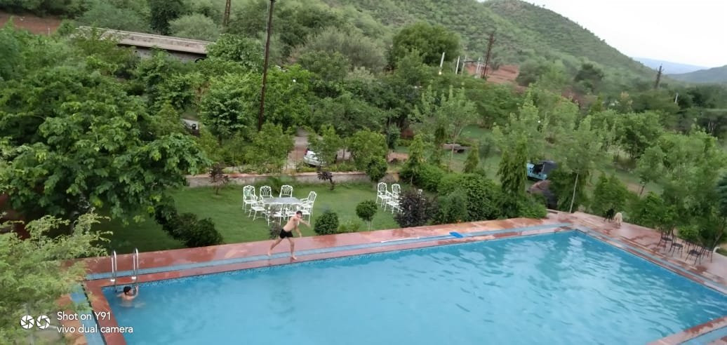 CT Resorts Jungle Camp主图