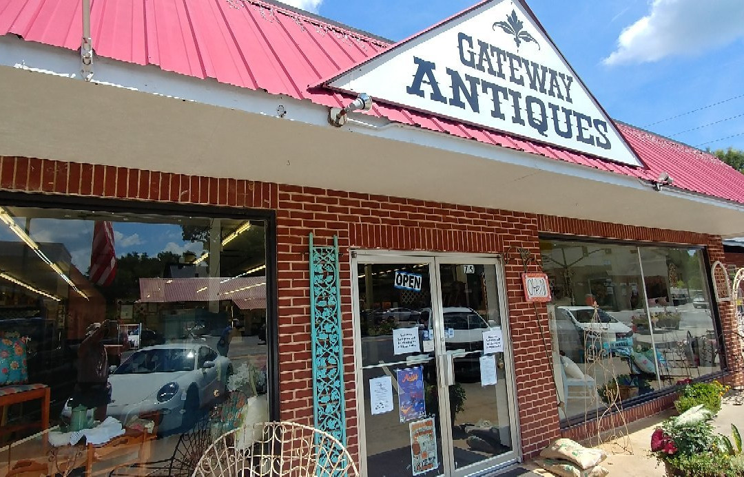 Gateway Antiques Mall-达洛尼加必去景点