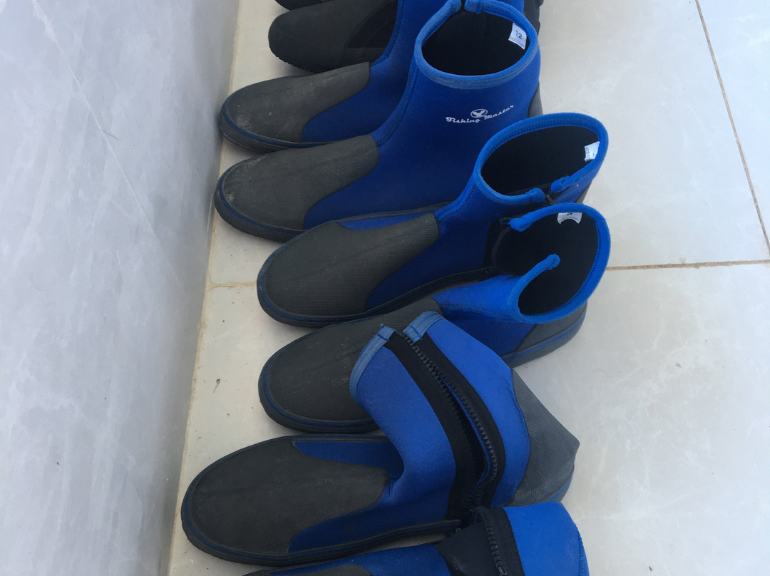 مدرسه غواصی مرکزی-Bushehr必去景点