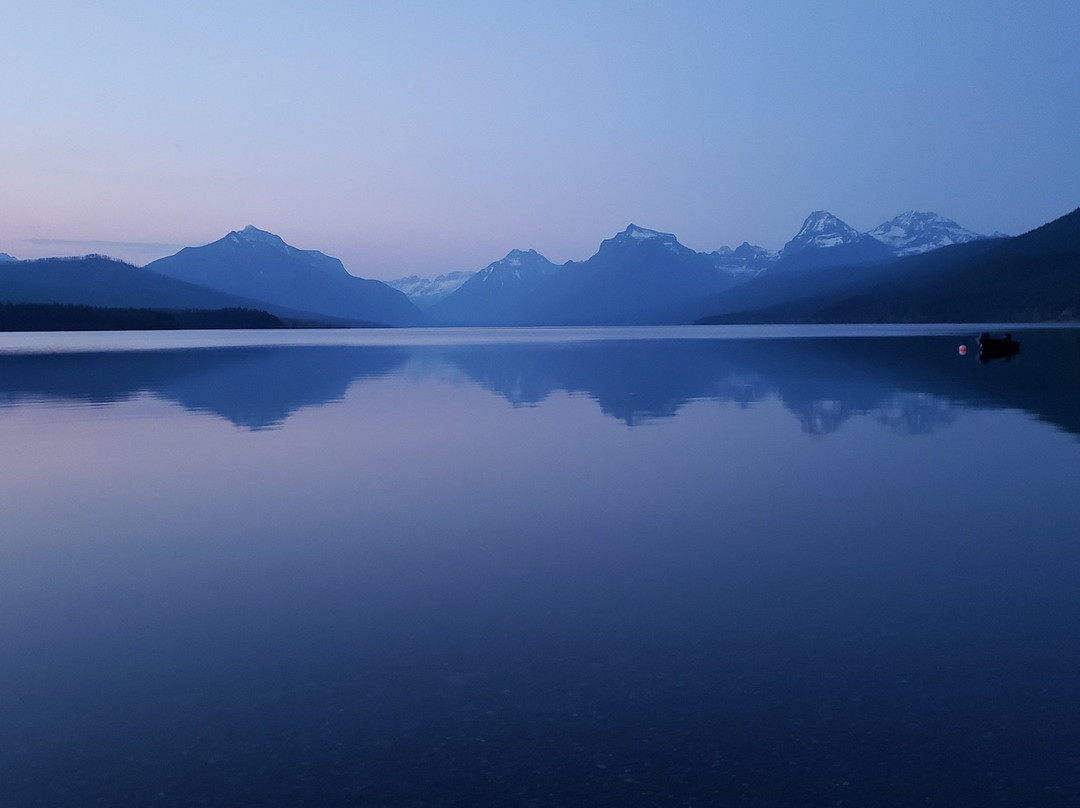 Apgar Village Lodge主图