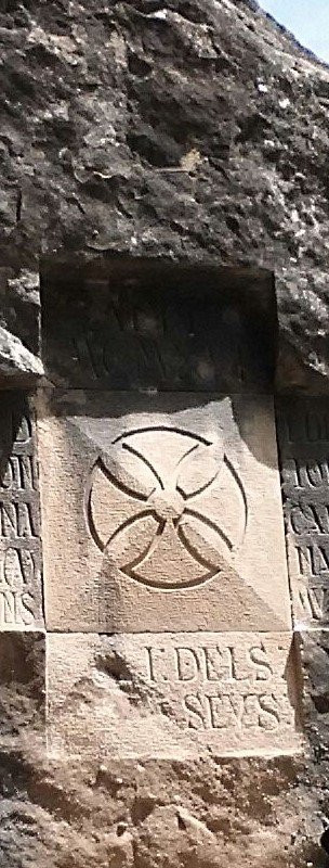 Cemetery of Olius景点图片