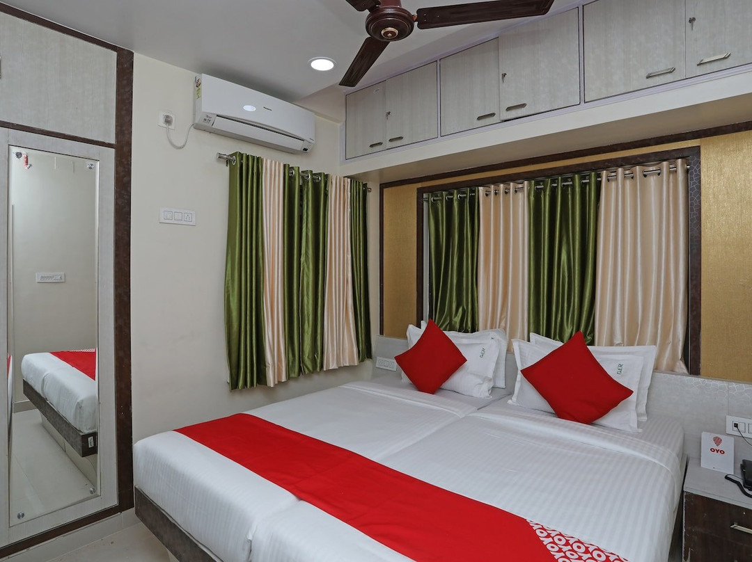 Green Edge Regency主图