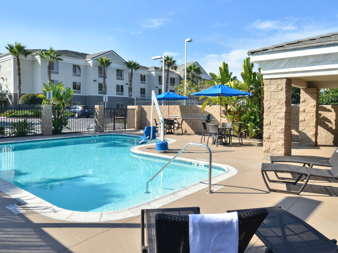 Holiday Inn Express & Suites San Diego Otay Mesa By IHG主图