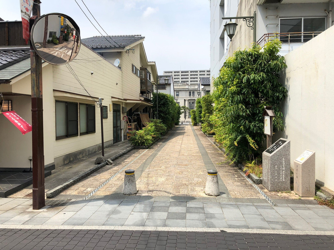 Heart Stone Pavement-松江市必去景点