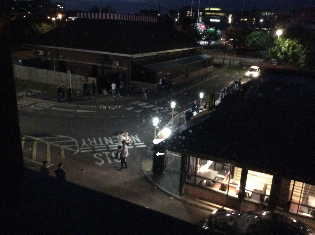 南安普敦中心宜必思快捷酒店主图