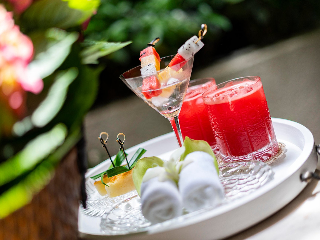 Au Lac Charner Hotel