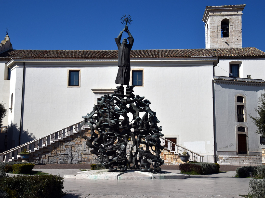 Monumento a Padre Pio景点图片