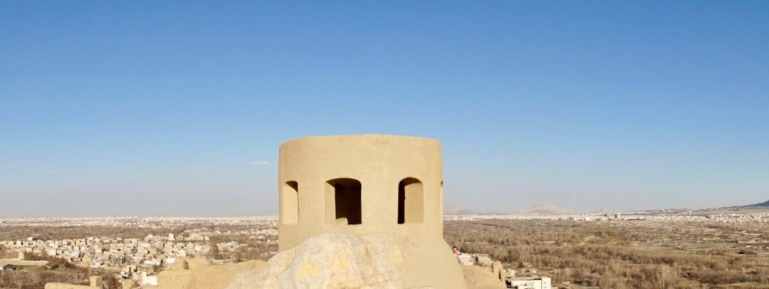 Atashgah - Zoroastrian Fire Temple景点图片