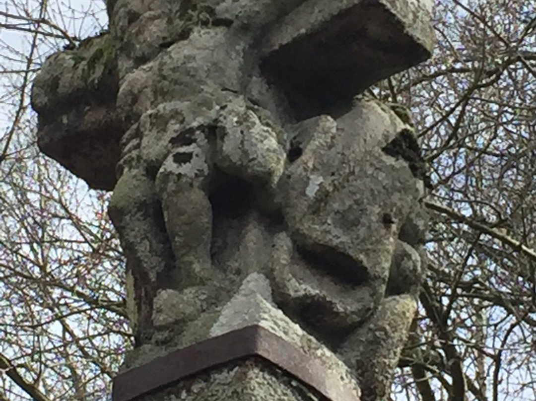 Cruceiro de Lameiros-Monterroso必去景点