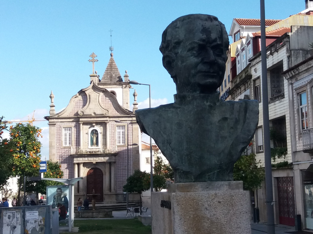 Monumento a Alberto Cruz景点图片