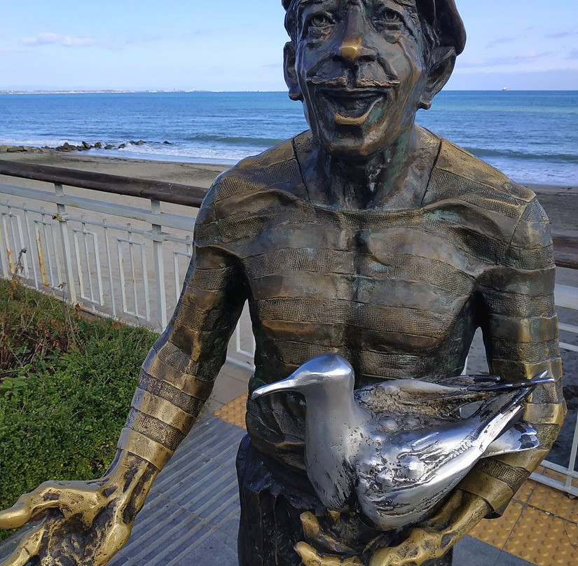 Sculpture of Peptko Blagoev-布尔加斯必去景点