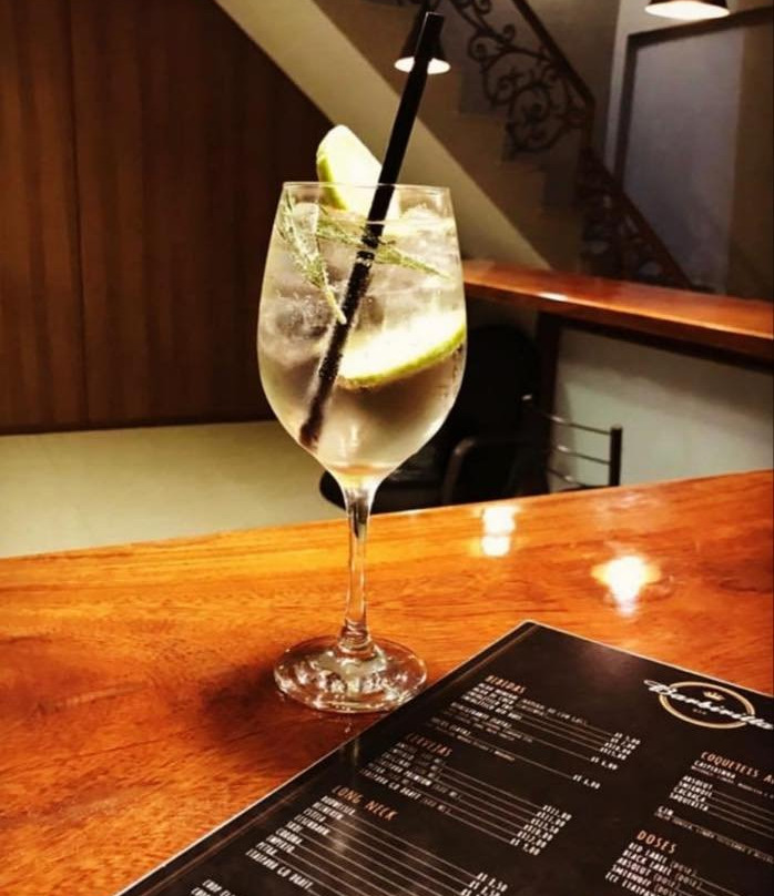 Praia de Pitangueiras-瓜鲁雅必去景点