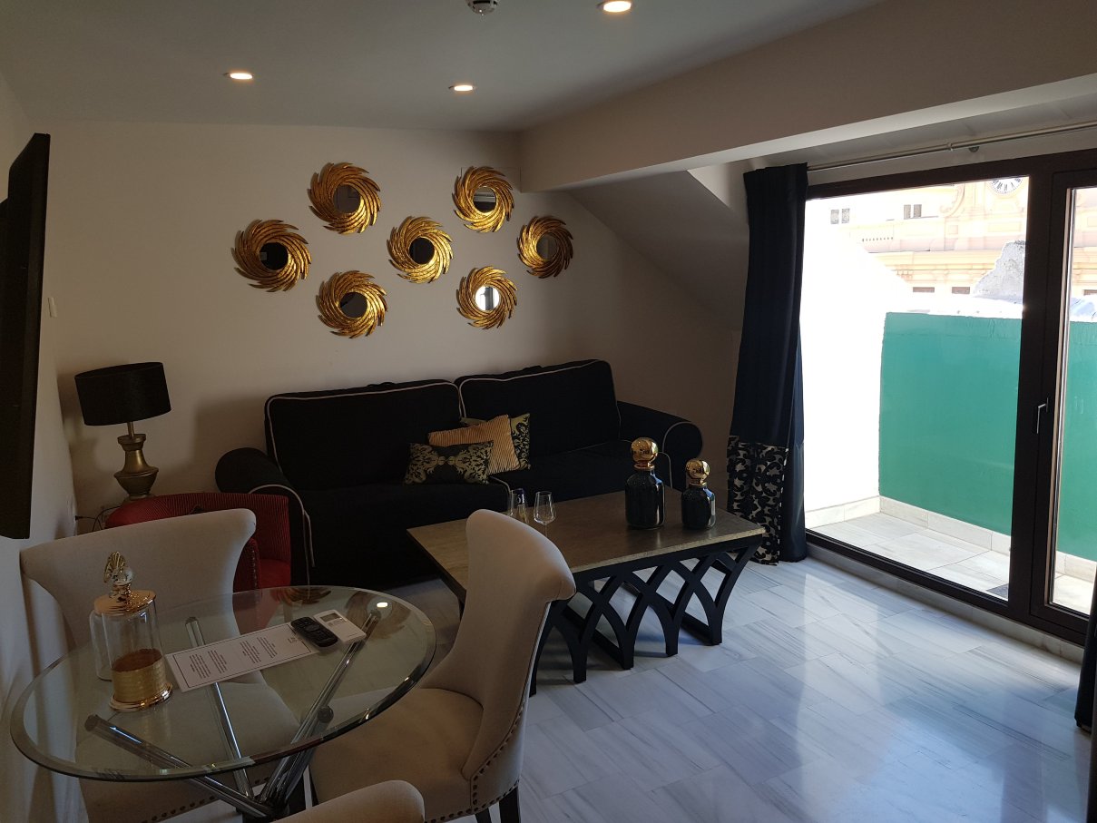 格兰维亚比波住宿-餐饮