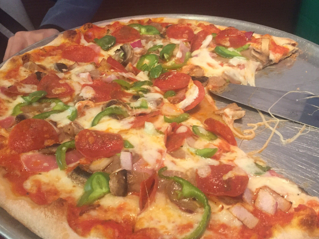 Weyers Cave餐馆和美食-Ciros Flying Pizza