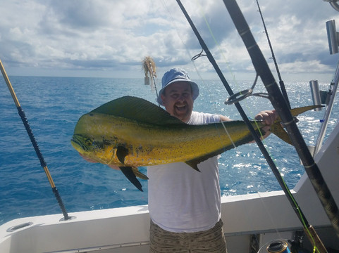 Taco's Hooked Up Sportfishing-劳德代尔堡必去景点