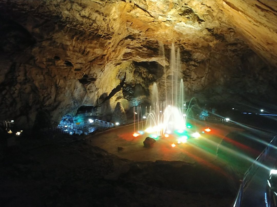 Yongyeon Cave-太白市必去景点